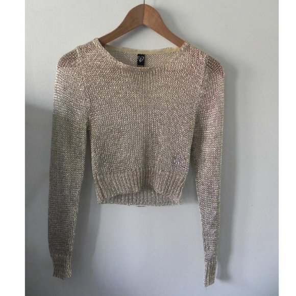 Metallic Gold L/S Crop Top - Picture 1 of 7